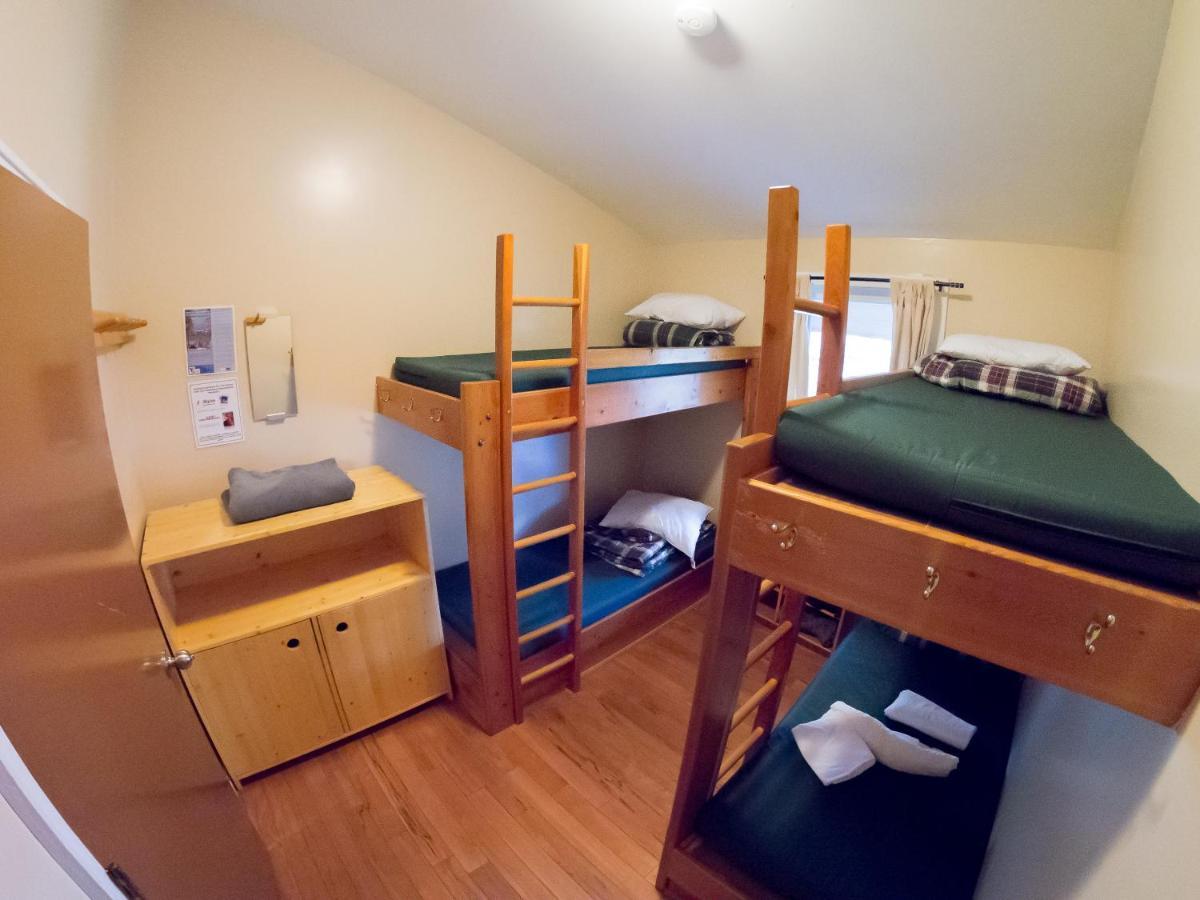 Canmore Alpine Hostel - Alpine Club Of Canada Bagian luar foto