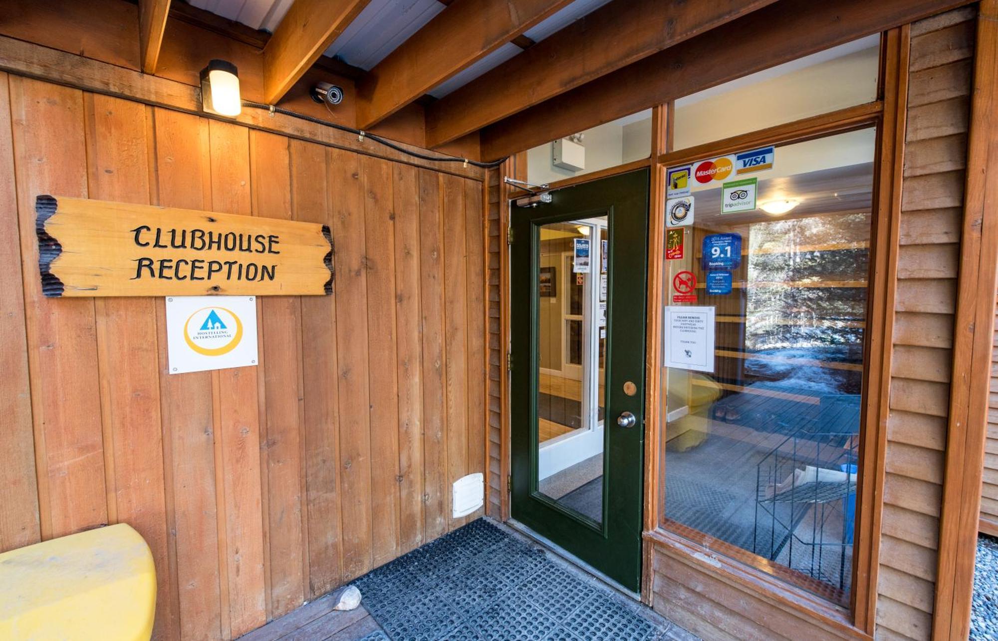 Canmore Alpine Hostel - Alpine Club Of Canada Bagian luar foto