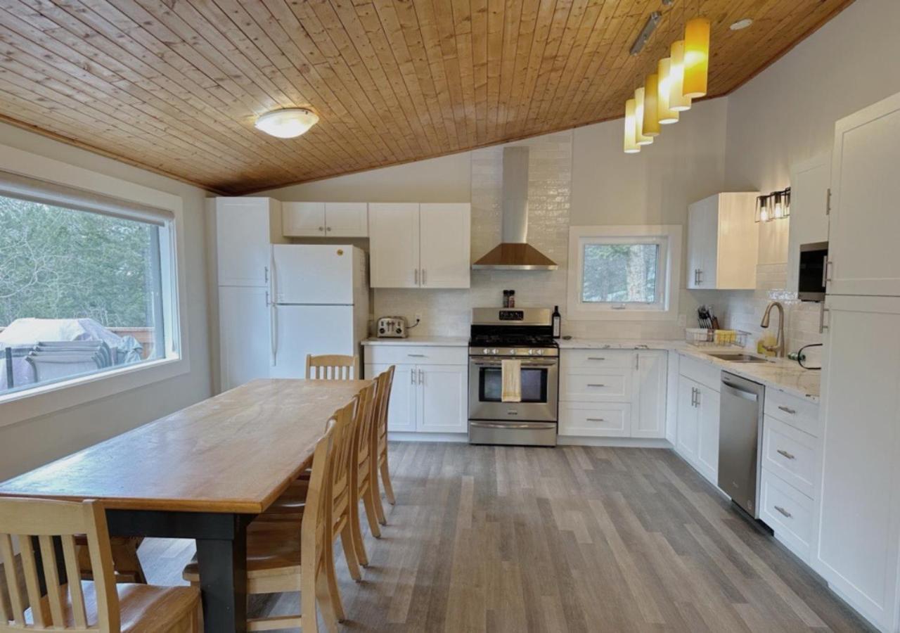 Canmore Alpine Hostel - Alpine Club Of Canada Bagian luar foto