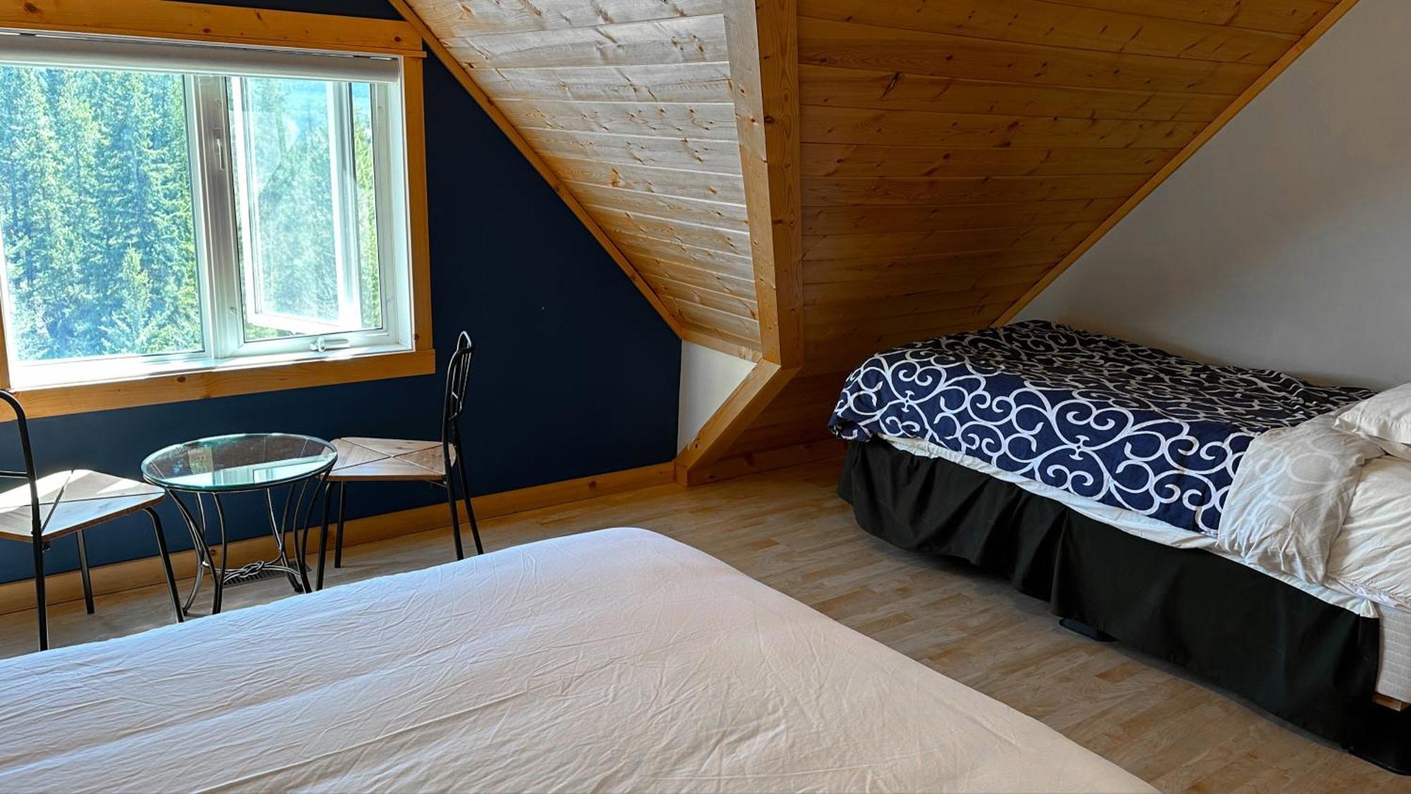 Canmore Alpine Hostel - Alpine Club Of Canada Bagian luar foto