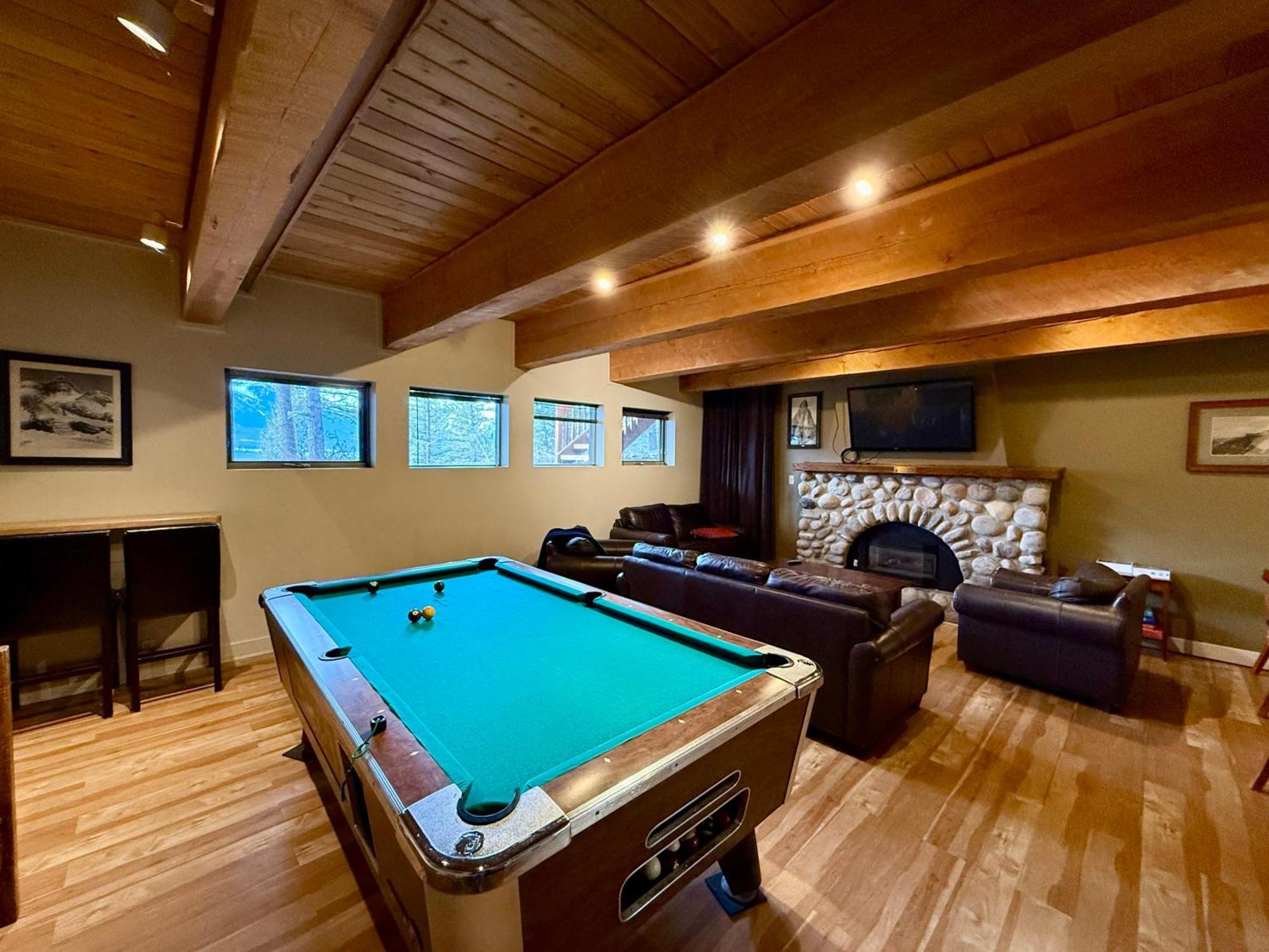 Canmore Alpine Hostel - Alpine Club Of Canada Bagian luar foto