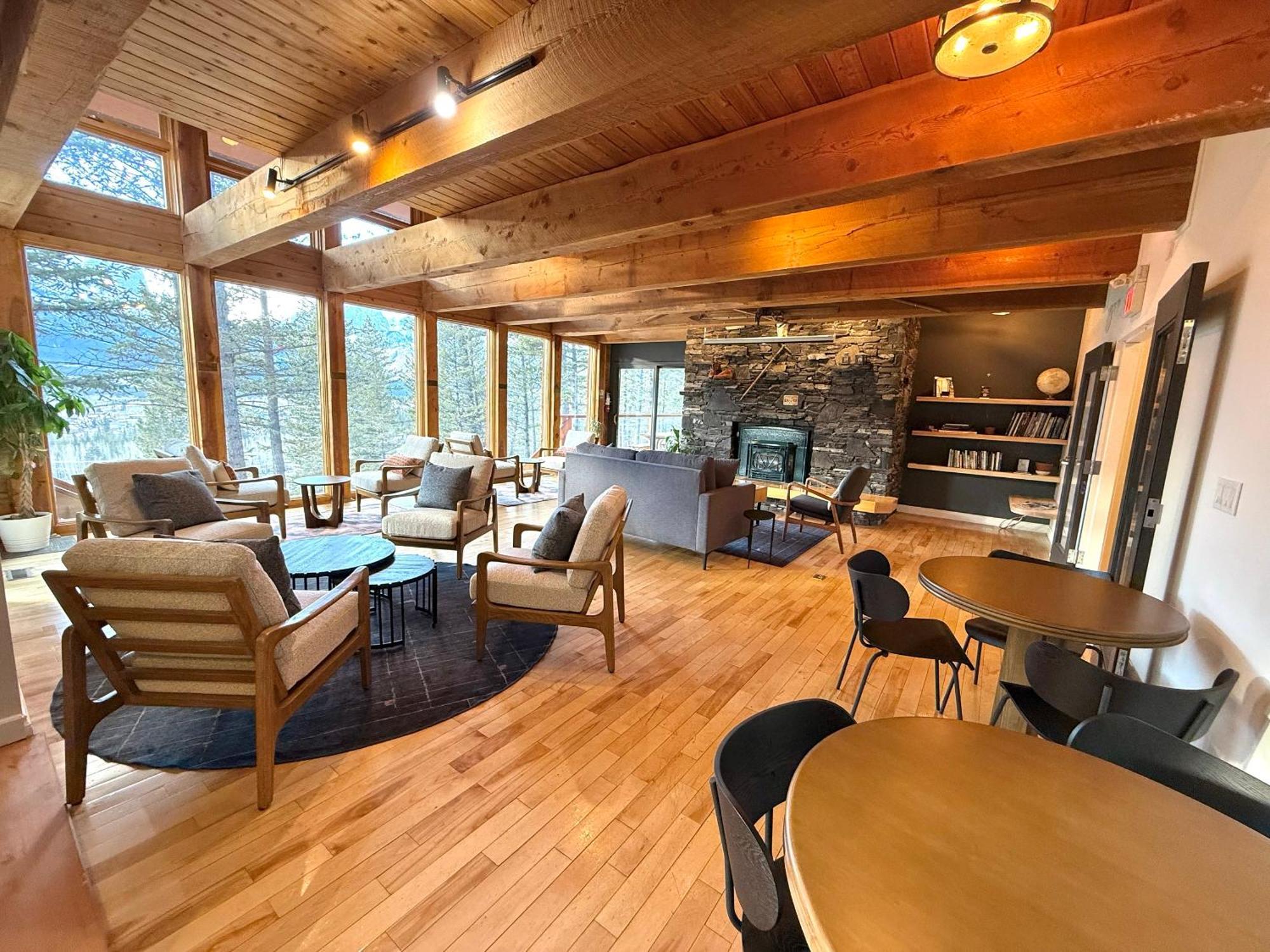 Canmore Alpine Hostel - Alpine Club Of Canada Bagian luar foto